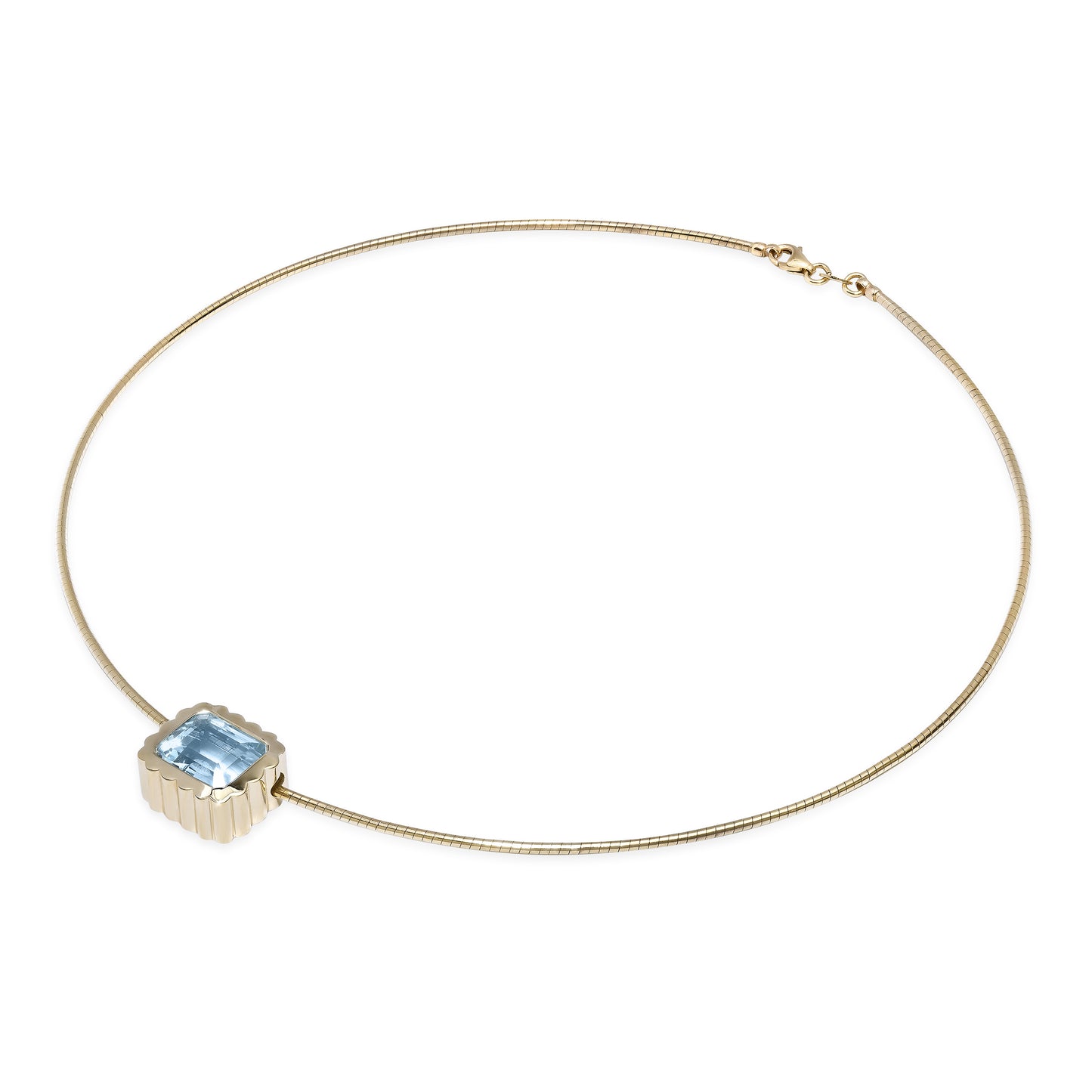 Side View of Sig Ward Jewelry 14K yellow gold Aquamarine Omega Choker Necklace featuring a natural aquamarine gemstone on a sleek omega collar for modern luxury and timeless elegance.