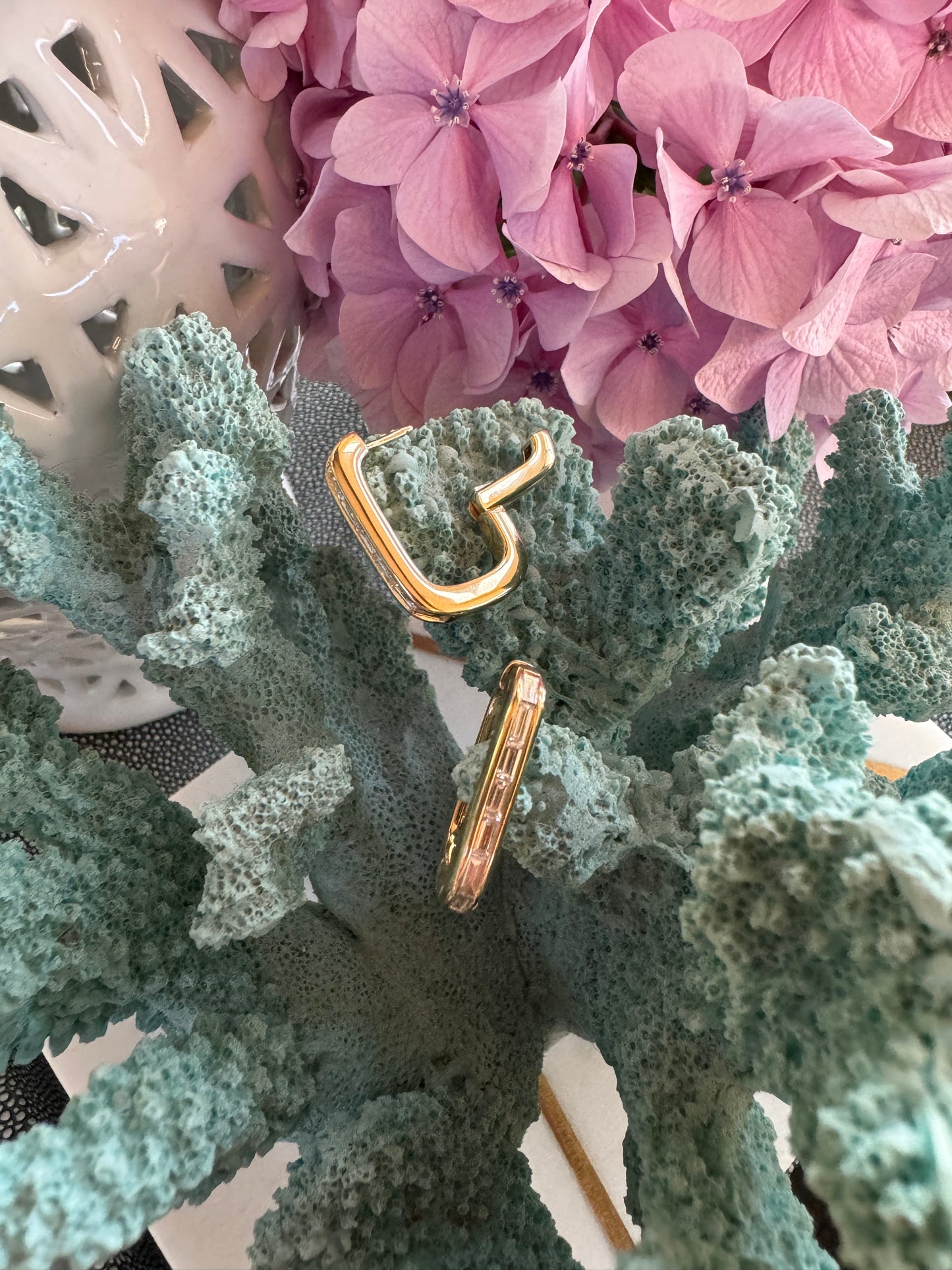 Sig Ward Jewelry 18K Yellow Gold Brooke Baguette Diamond Earrings