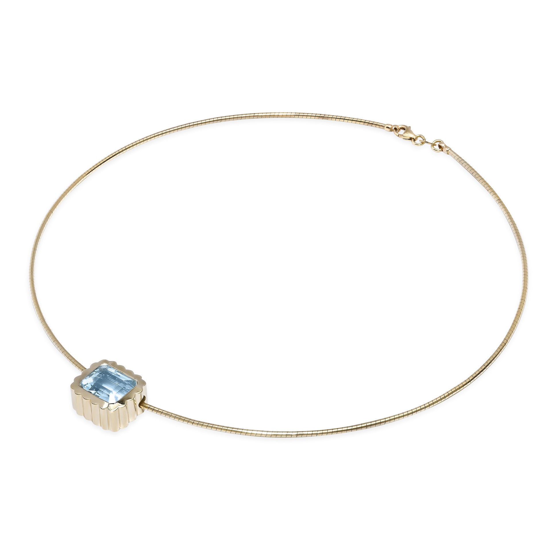 Side View of Sig Ward Jewelry 14K yellow gold Aquamarine Omega Choker Necklace featuring a natural aquamarine gemstone on a sleek omega collar for modern luxury and timeless elegance.