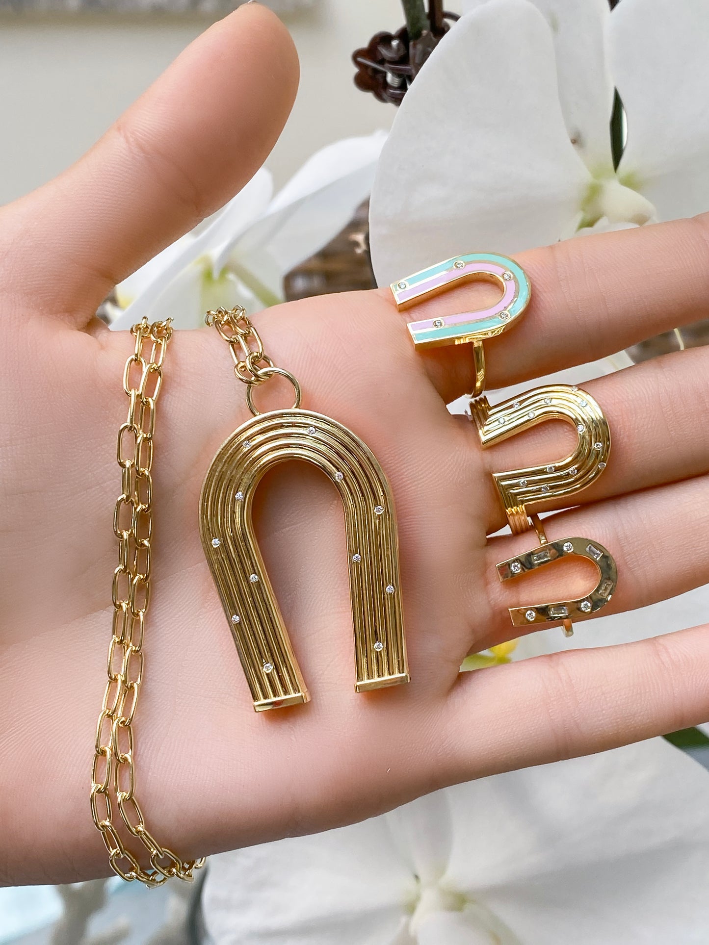 Sig Ward Jewelry 14K Yellow Gold and Diamond Reeded Horseshoe Necklace, Horseshoe Diamond Ring